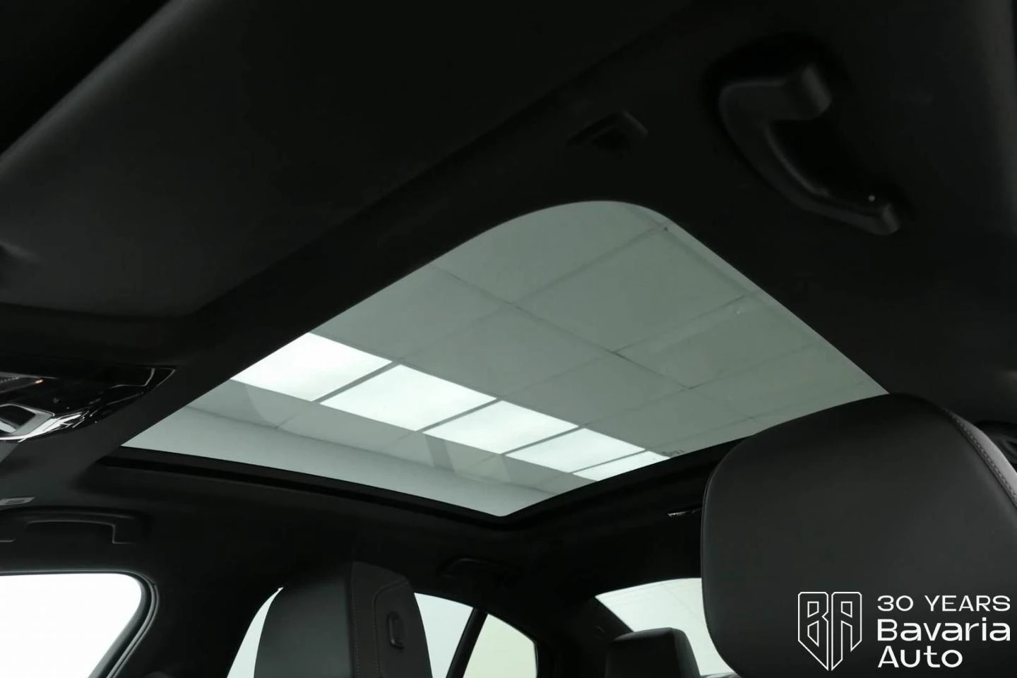 BMW 520 i M Sport Paket Steptronic - изображение 9