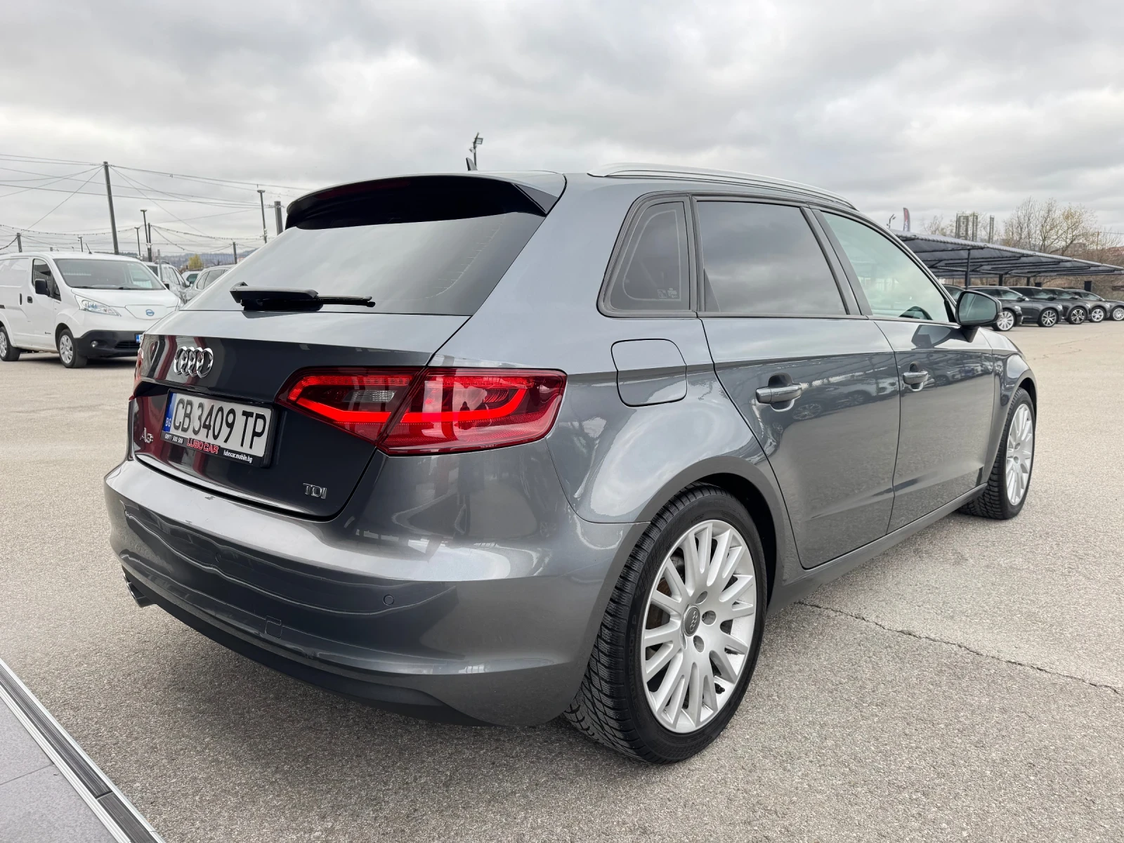 Audi A3 2.0TDI-150к.с.-АВТОМАТИК-ПОДГРЕВ-NAVI-LED - изображение 4