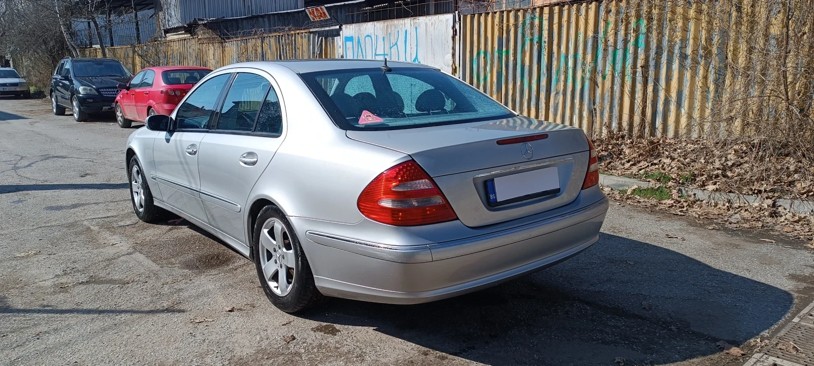 Mercedes-Benz E 200, снимка 9 - Автомобили и джипове - 53748190