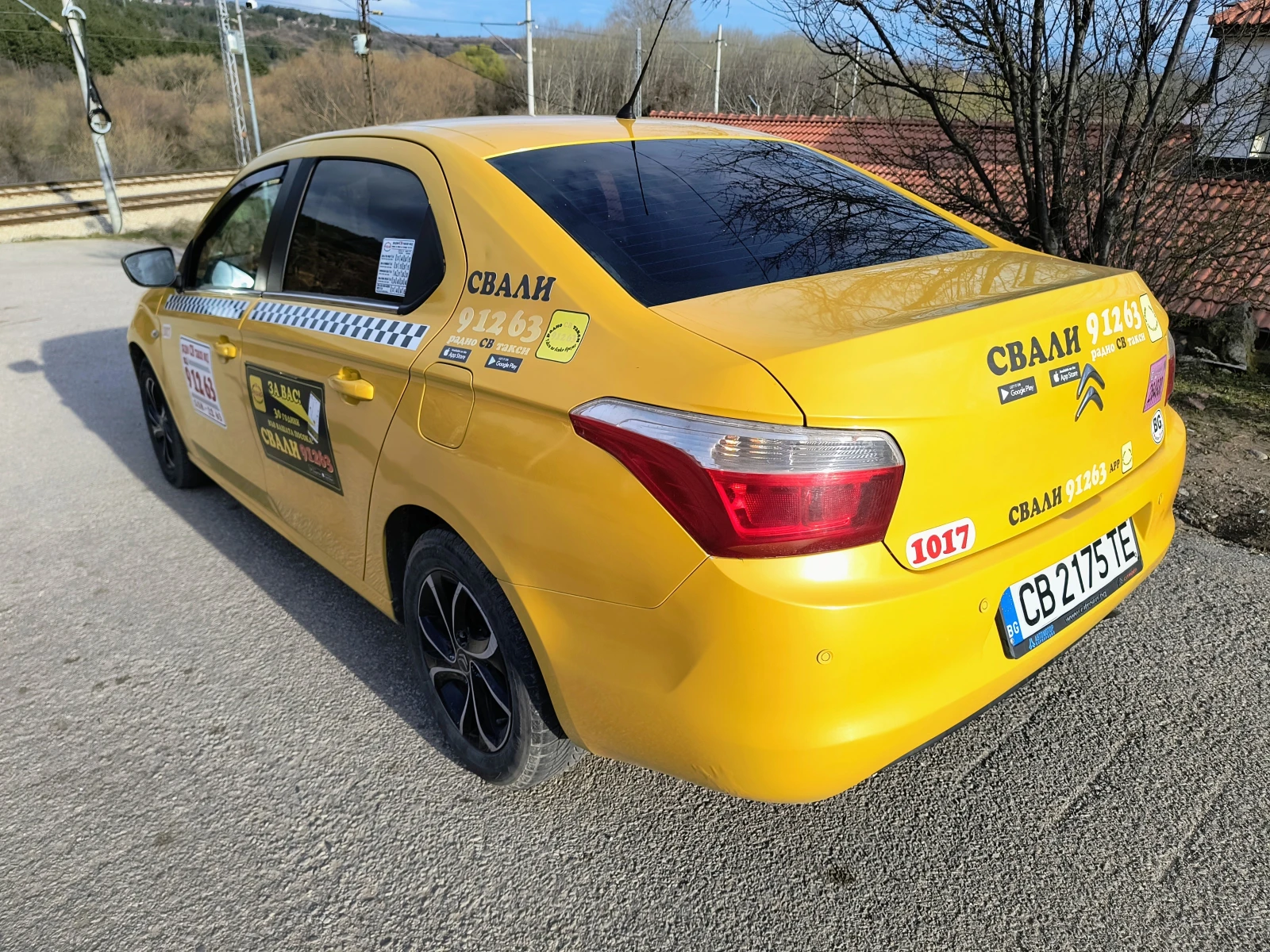 Citroen C-Elysee 1.6HDI* Обслужен* , снимка 4 - Автомобили и джипове - 53954705