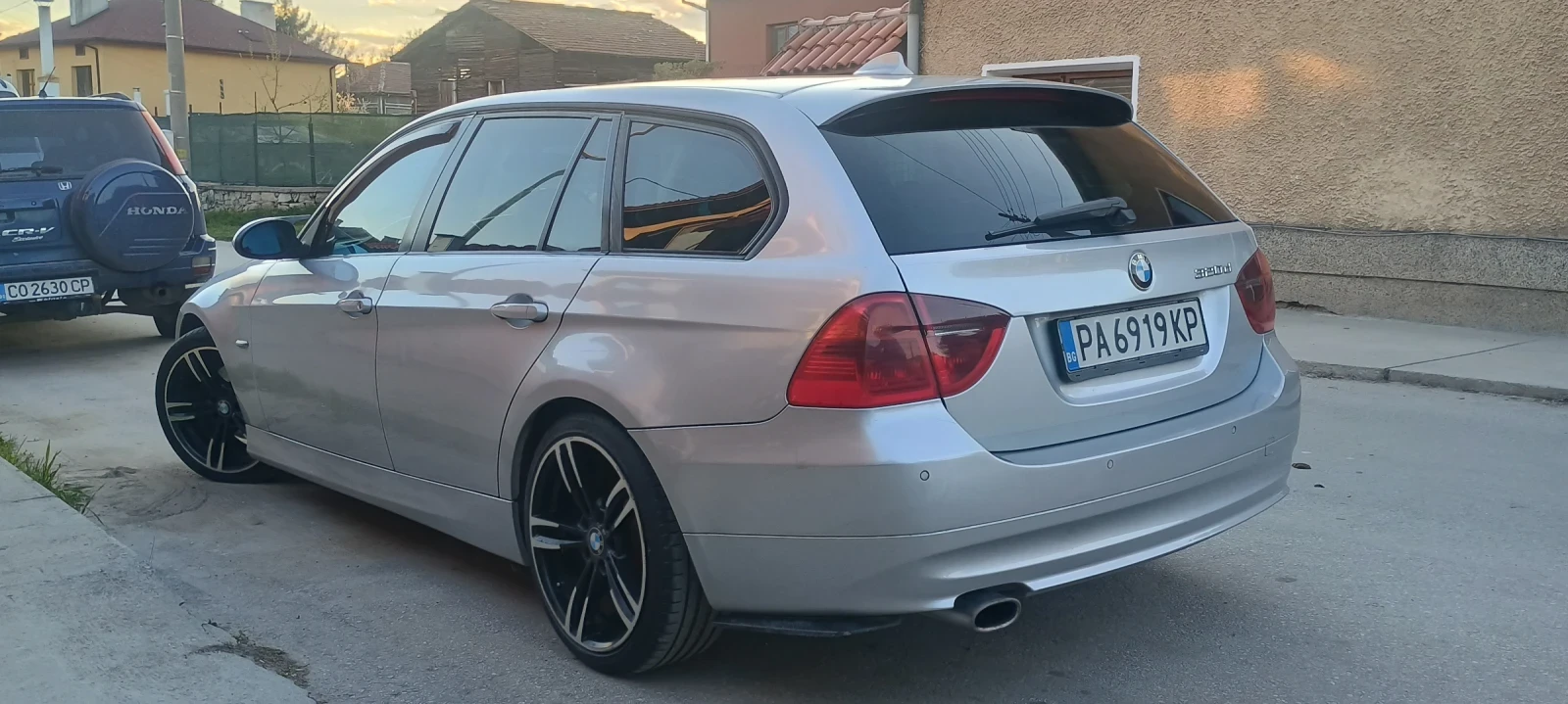 BMW 320, снимка 6 - Автомобили и джипове - 54248062