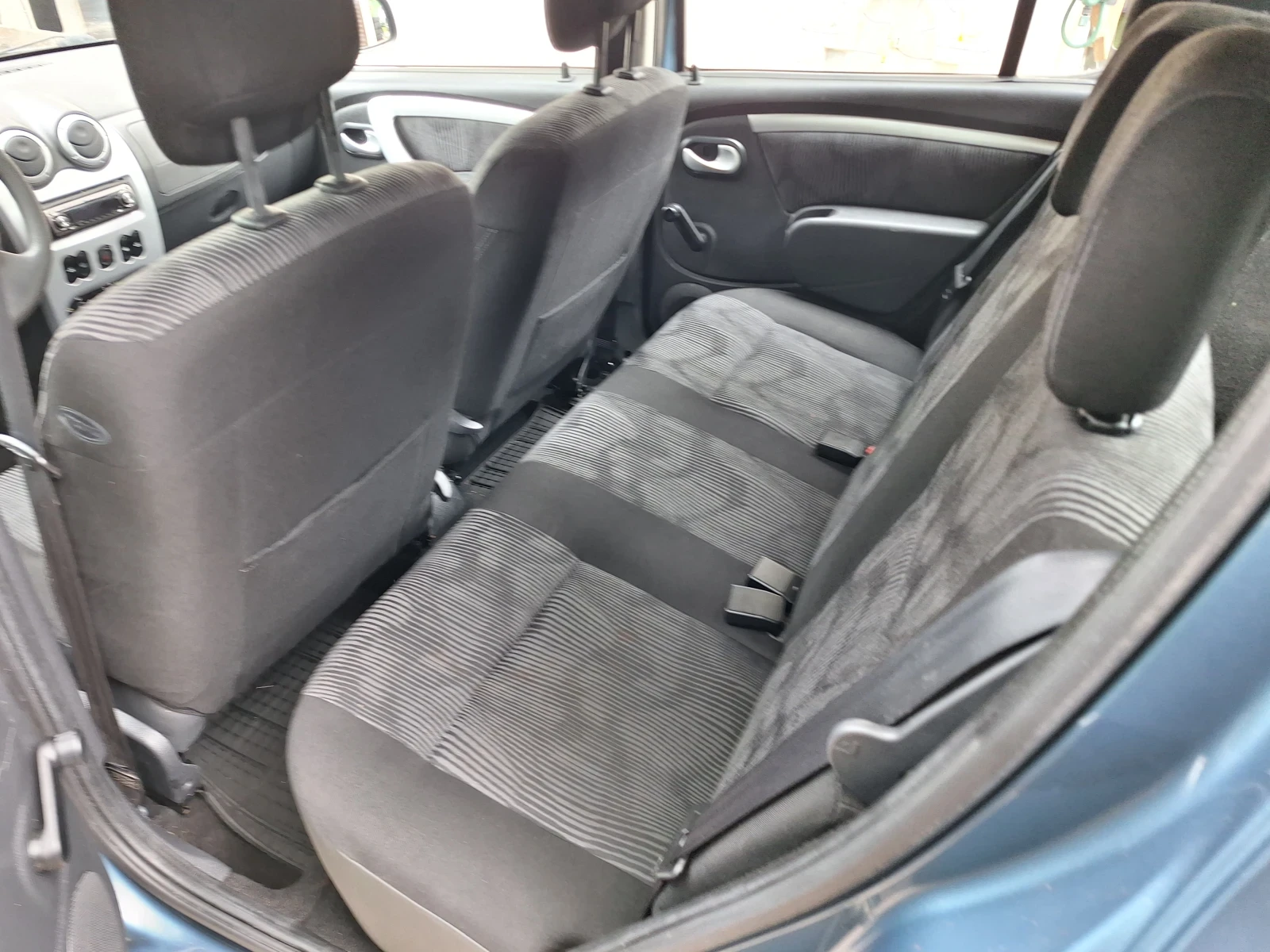 Dacia Sandero 1.2 , снимка 10 - Автомобили и джипове - 54572446