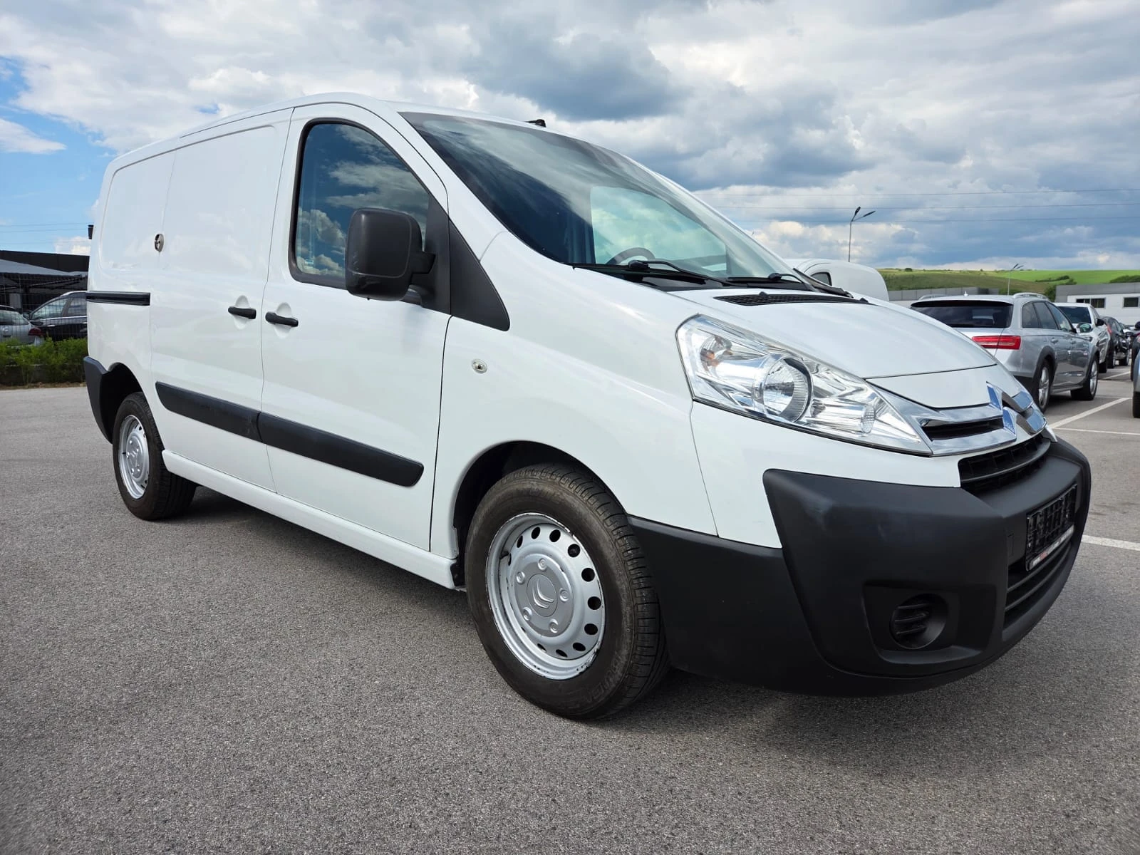 Citroen Jumpy 1.6 HDI ЛИЗИНГ, снимка 3 - Автомобили и джипове - 54642731