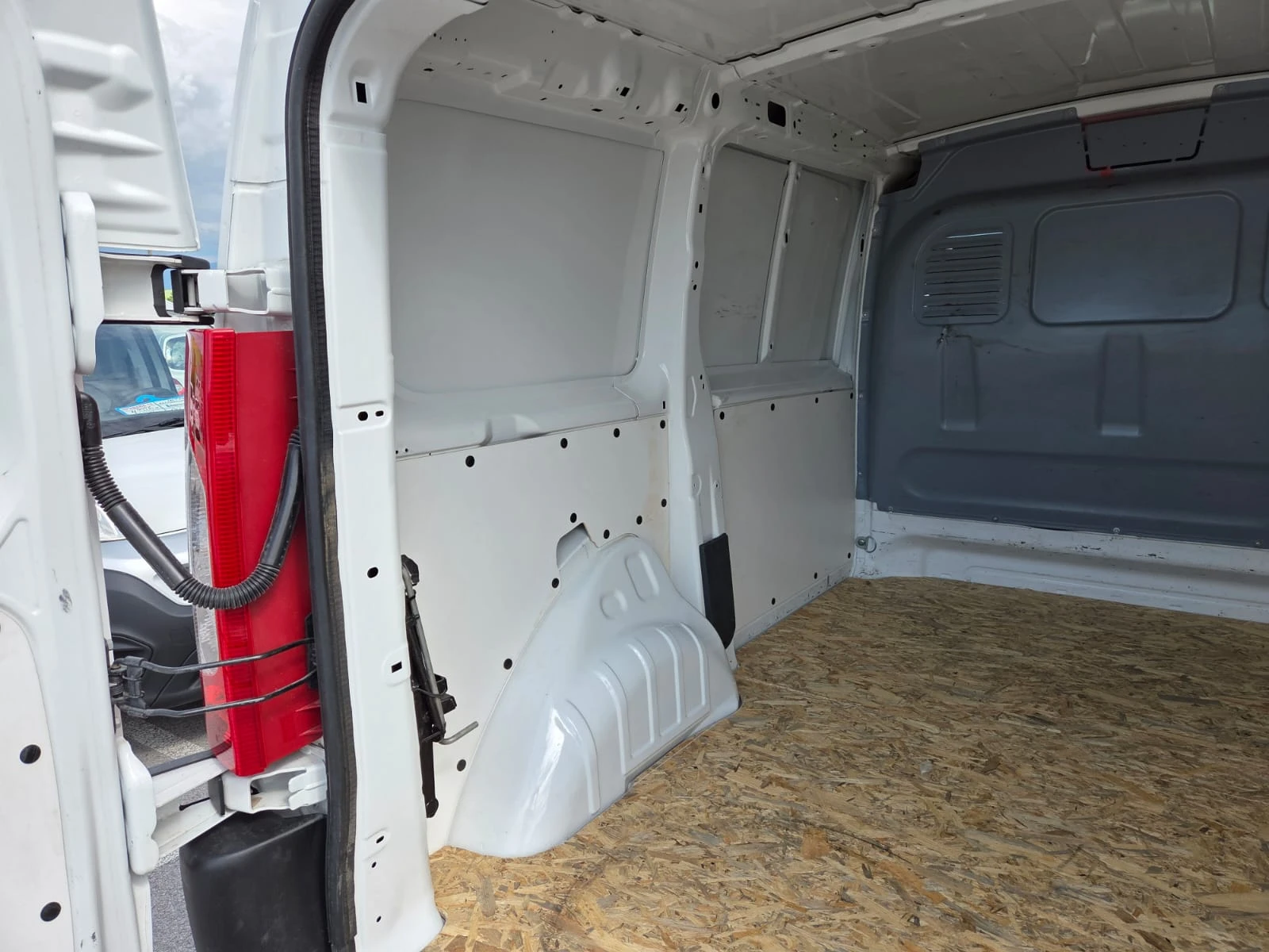 Citroen Jumpy 1.6 HDI ЛИЗИНГ, снимка 7 - Автомобили и джипове - 54642731