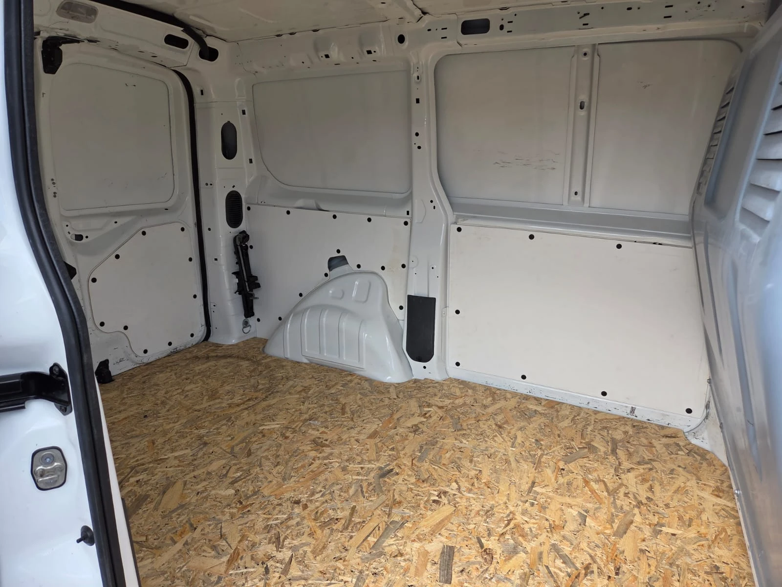 Citroen Jumpy 1.6 HDI ЛИЗИНГ, снимка 10 - Автомобили и джипове - 54642731