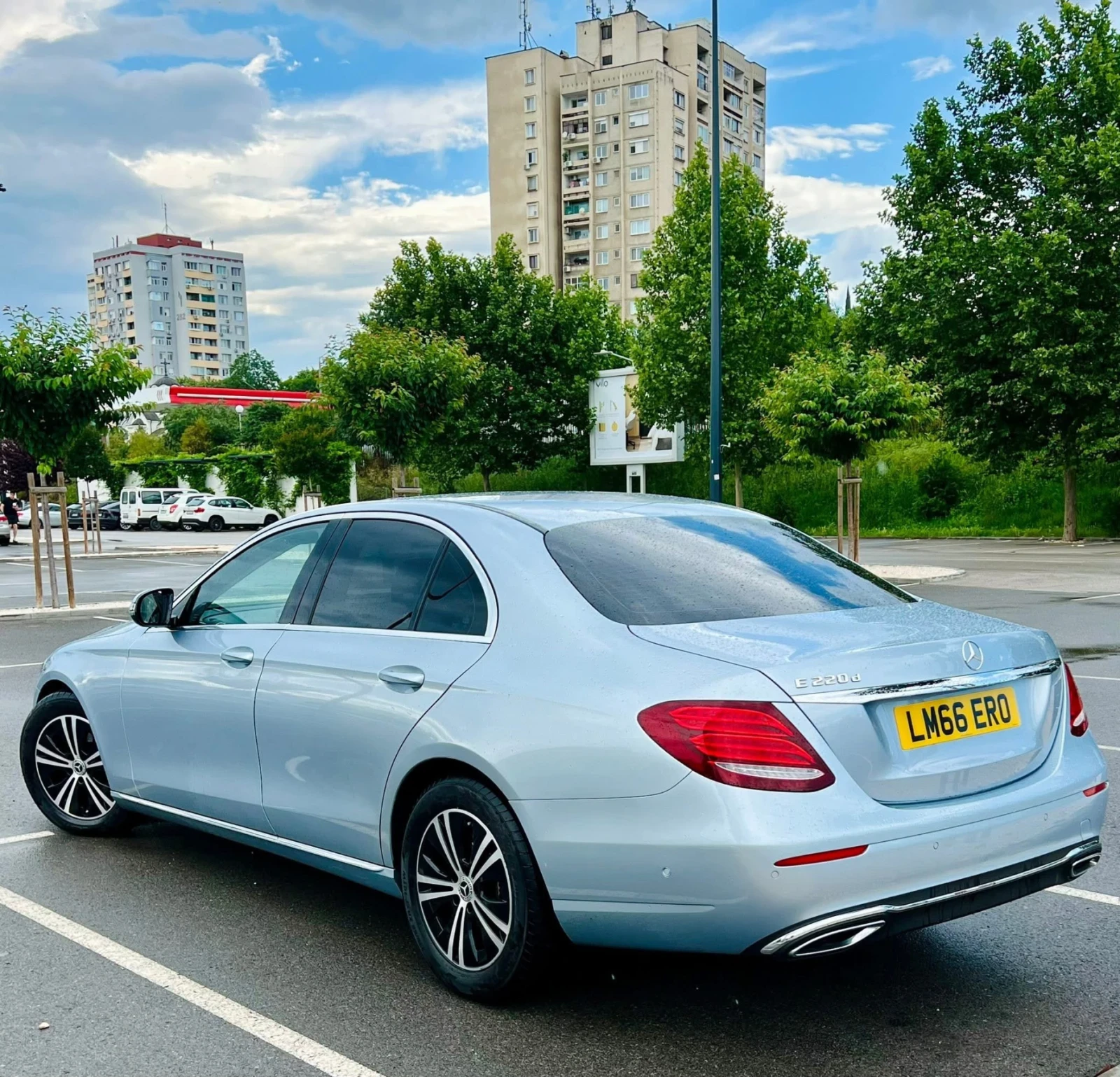 Mercedes-Benz E 220 E220, снимка 5 - Автомобили и джипове - 54840775