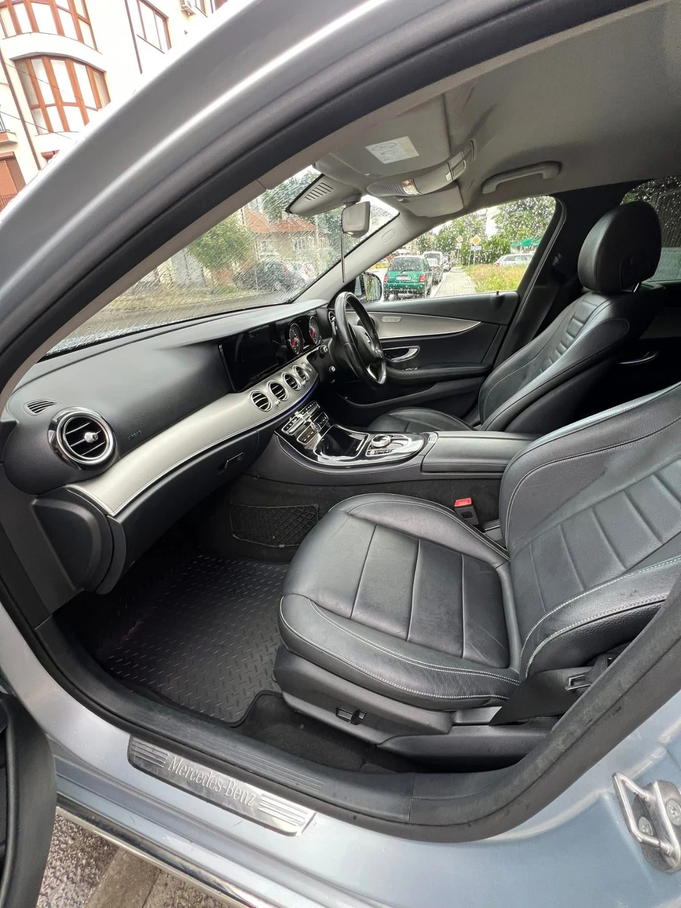 Mercedes-Benz E 220 E220, снимка 7 - Автомобили и джипове - 54840775