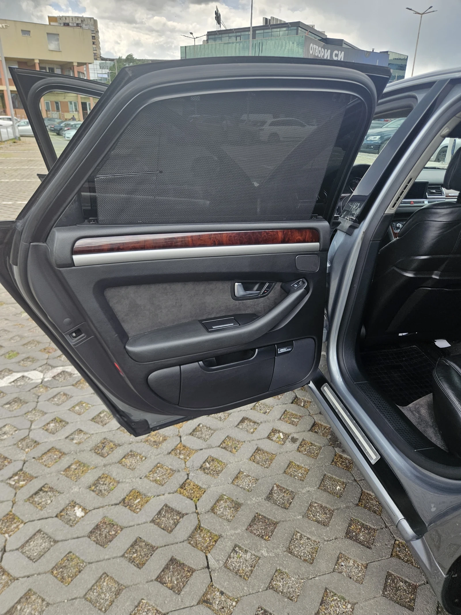 Audi A8, снимка 5 - Автомобили и джипове - 54922358