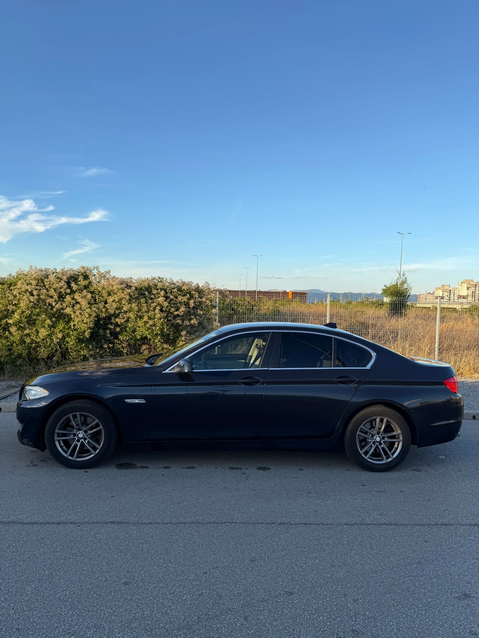 BMW 520, снимка 5 - Автомобили и джипове - 55959808