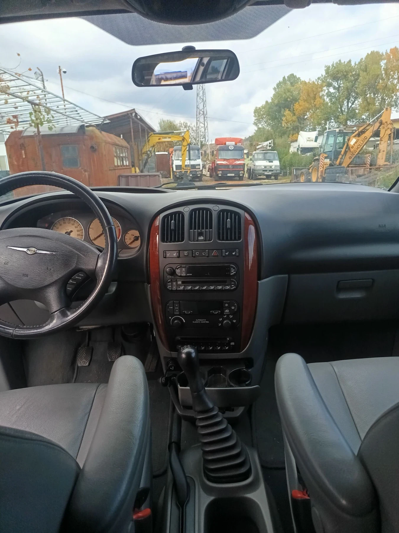 Chrysler Voyager, снимка 7 - Автомобили и джипове - 56504723