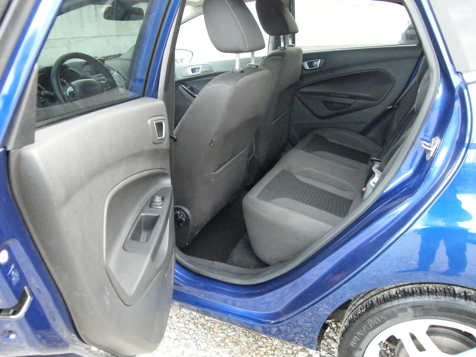 Ford Fiesta 1.5TDCI NAVI | Mobile.bg � ����������� 10