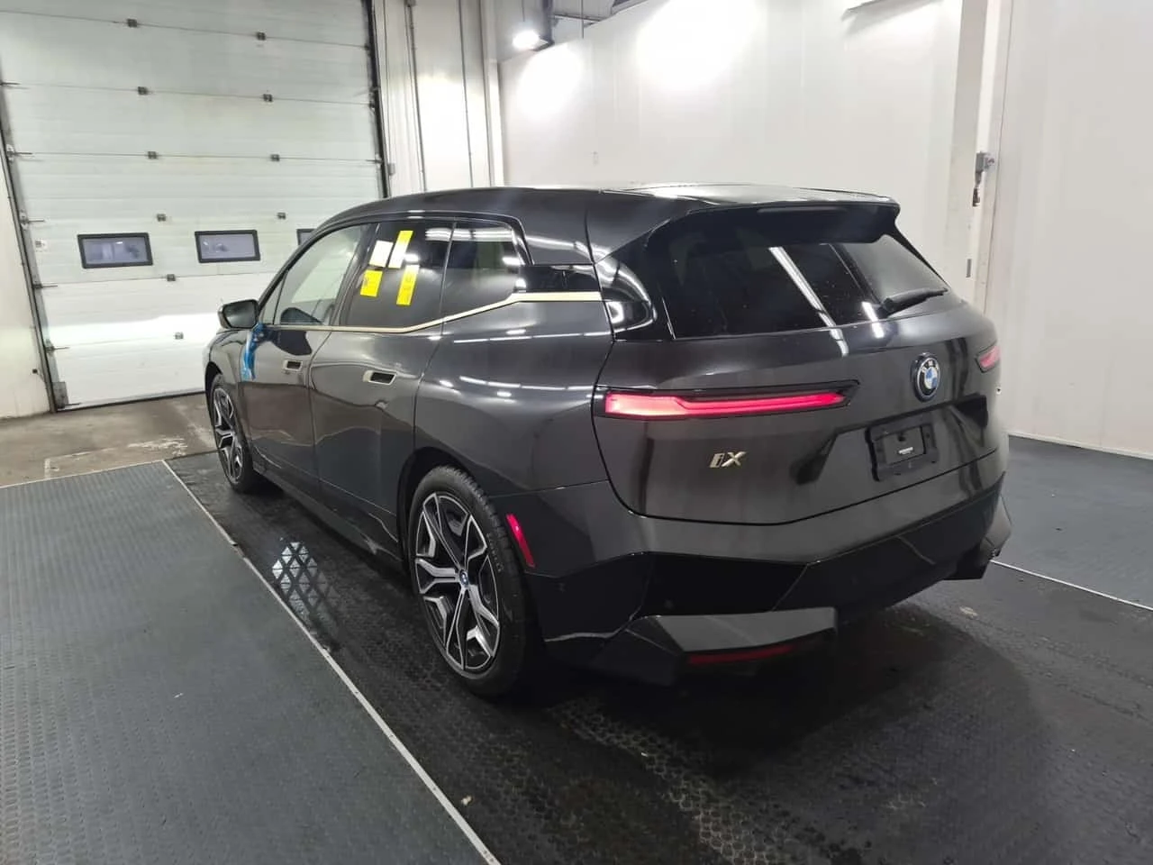 BMW iX * Sports Activity Vehicle Xdrive50 * CARFAX *  | Mobile.bg � ����������� 6