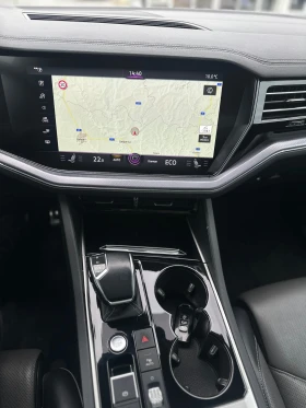 VW Touareg 3.0TDI/138000KM/R-LINE, снимка 13