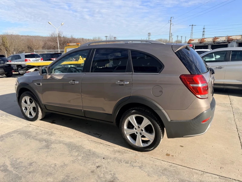 Chevrolet Captiva 2.2D 16V* 4x4* Navi* Топ Състояние!!!, снимка 3 - Автомобили и джипове - 52745531