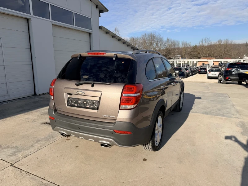 Chevrolet Captiva 2.2D 16V* 4x4* Navi* Топ Състояние!!!, снимка 14 - Автомобили и джипове - 52745531