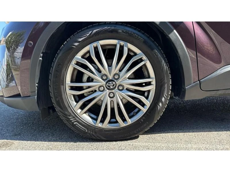 Toyota C-HR 1.8 HSD Chic Bi-Tone - изображение 8