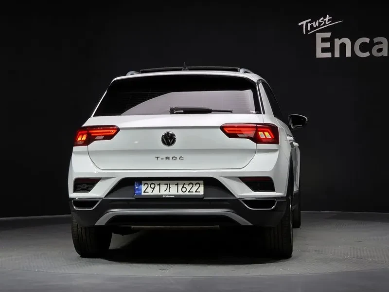 VW T-Roc 2.0 TDI PRESTIGE, снимка 4 - Автомобили и джипове - 55001332