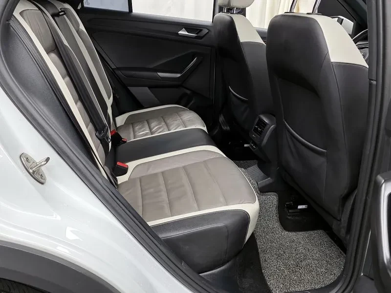 VW T-Roc 2.0 TDI PRESTIGE, снимка 12 - Автомобили и джипове - 55001332