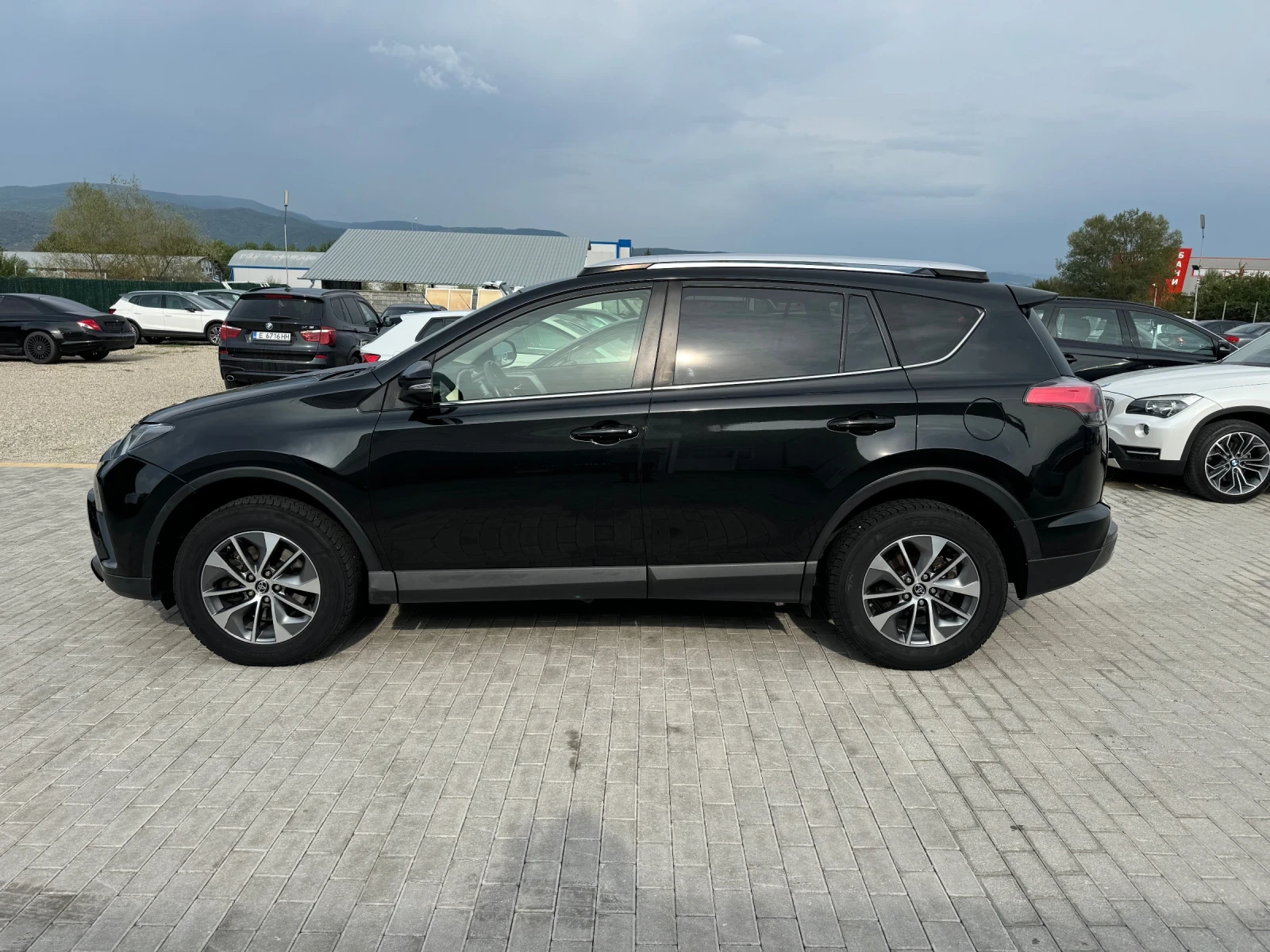 Toyota Rav4 2.5 hybrid 155hp Automatic  - изображение 4