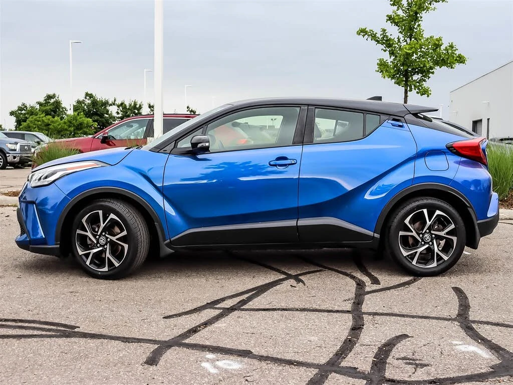 Toyota C-HR * XLE* HeadUp* АвтоКредит (ЦЕНА ДО БГ) - изображение 3