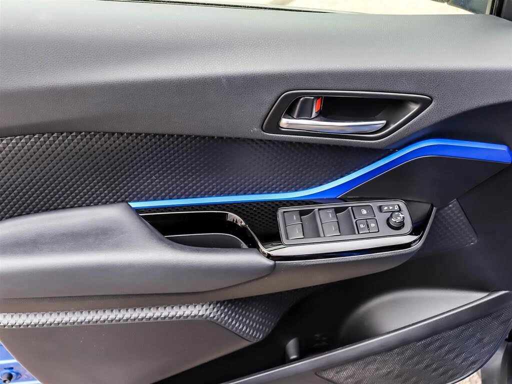 Toyota C-HR * XLE* HeadUp* АвтоКредит (ЦЕНА ДО БГ) - изображение 6