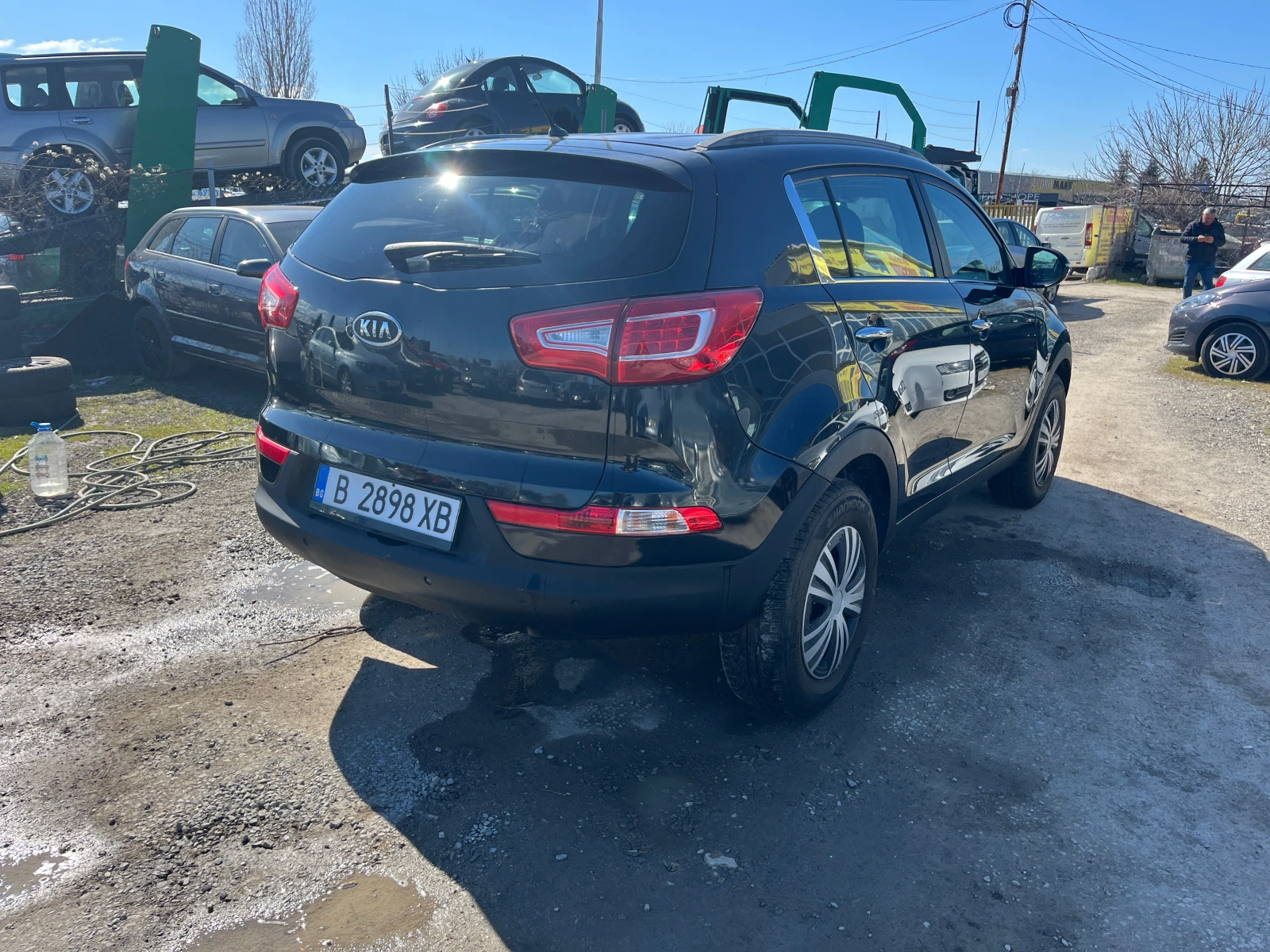 Kia Sportage 1.7 КАМЕРА/ПОДГРЕВ/LED, снимка 4 - Автомобили и джипове - 53770254