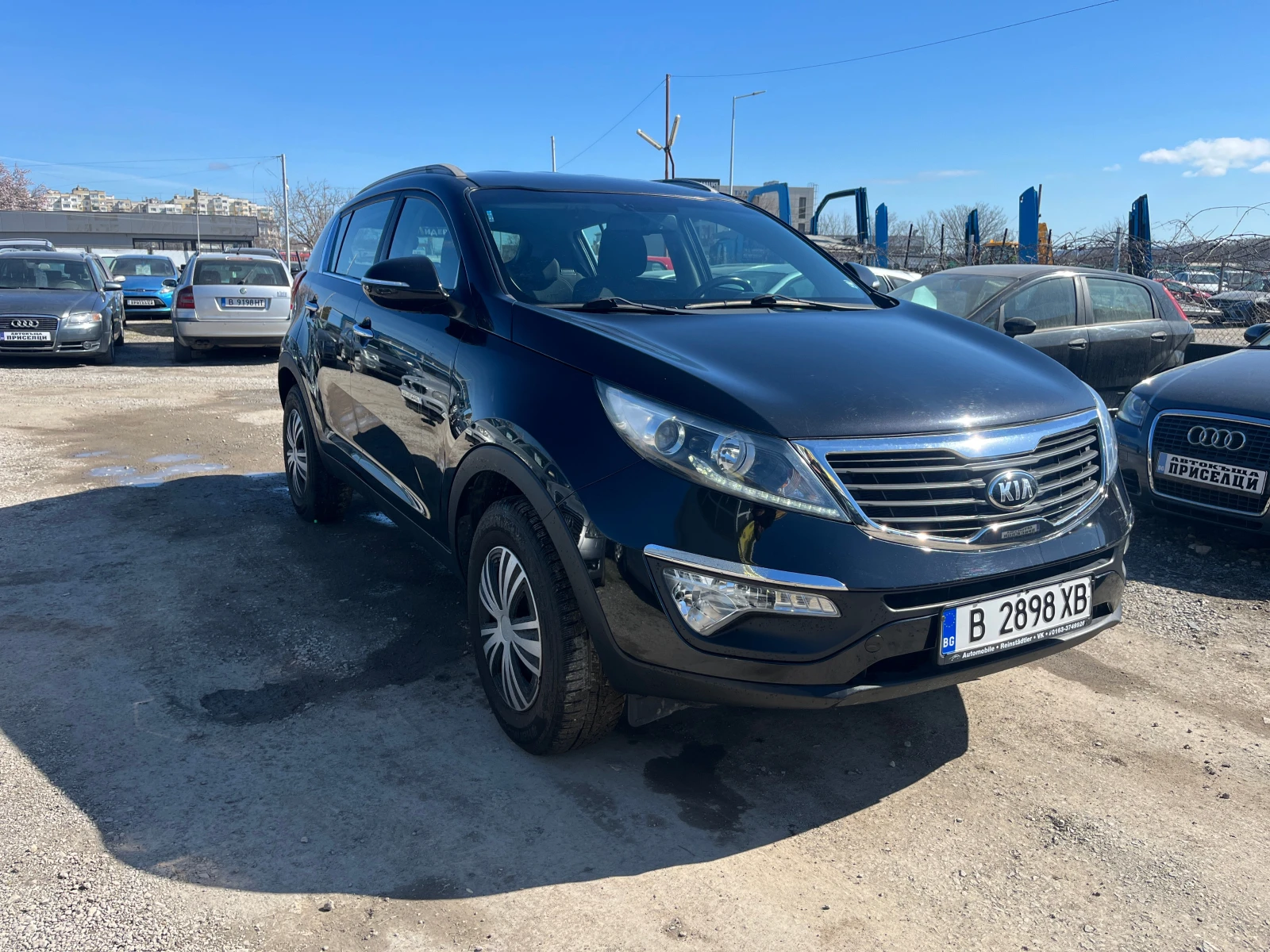 Kia Sportage 1.7 КАМЕРА/ПОДГРЕВ/LED, снимка 3 - Автомобили и джипове - 53770254