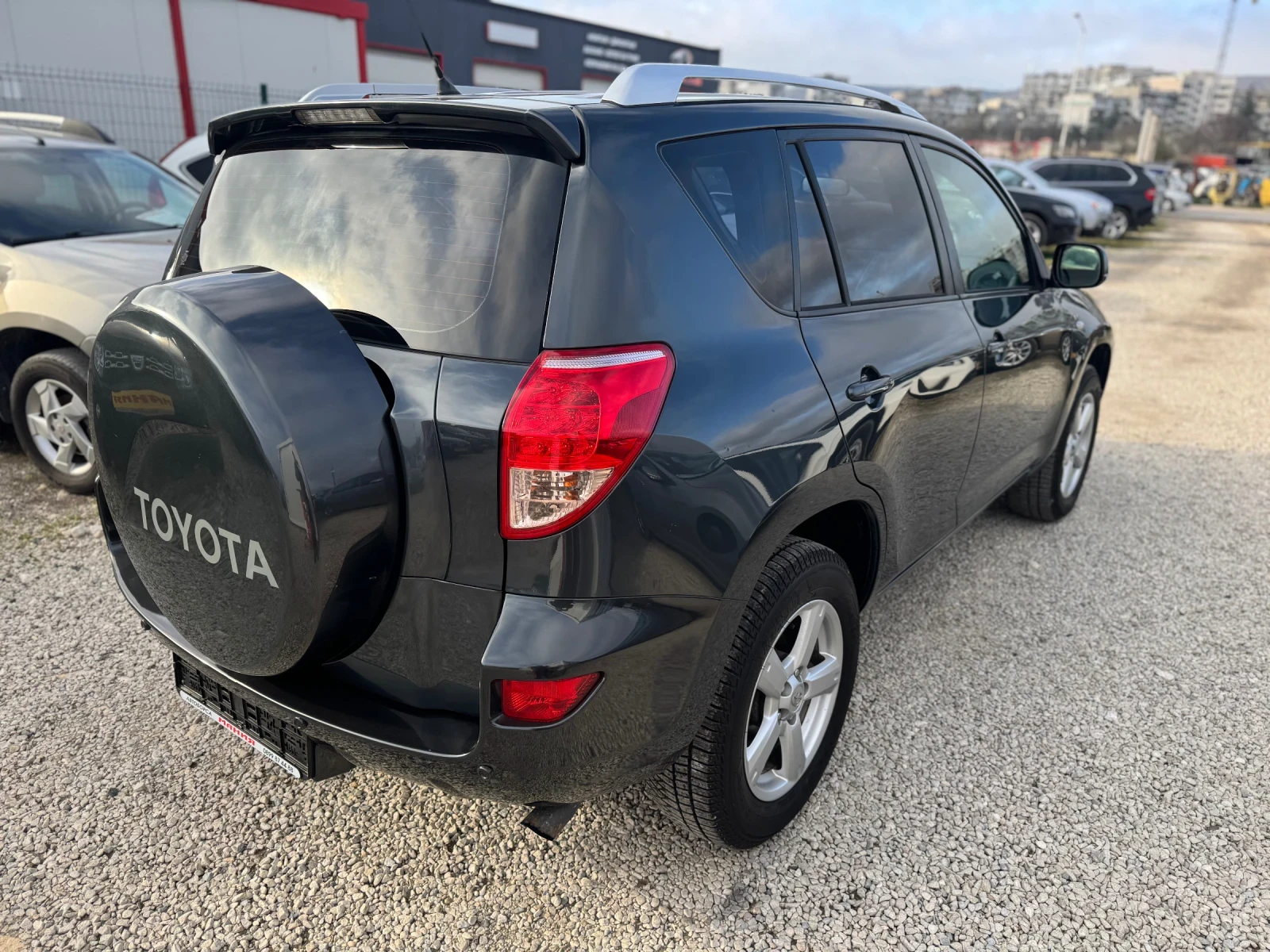 Toyota Rav4 2.2D4D 136ps, снимка 4 - Автомобили и джипове - 54126922