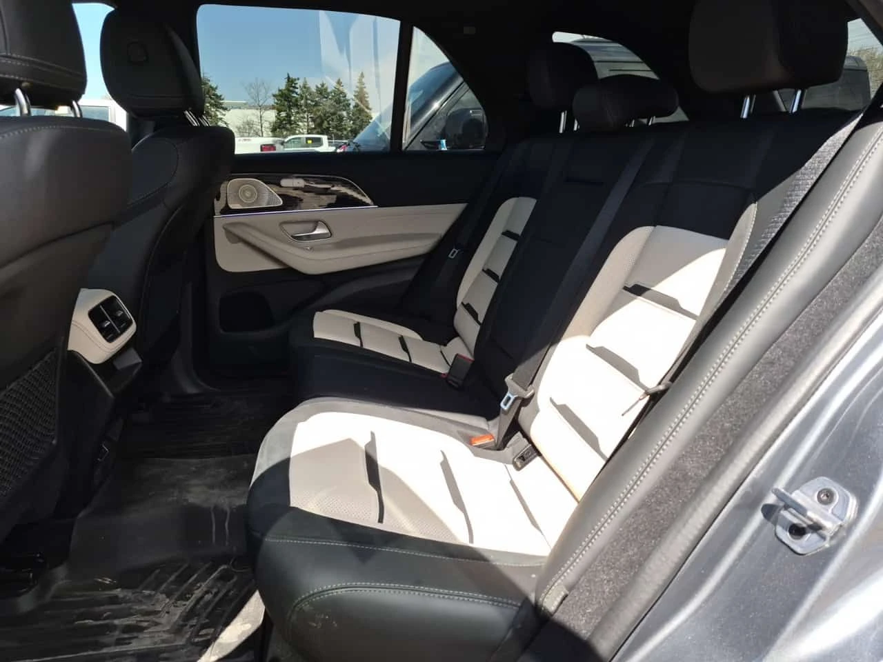 Mercedes-Benz GLE * AMG 53 * CARFAX * ЦЕНА ДО БГ, снимка 10 - Автомобили и джипове - 54296476