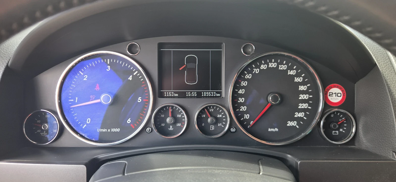 VW Touareg 2.5TDI , снимка 6 - Автомобили и джипове - 54752511