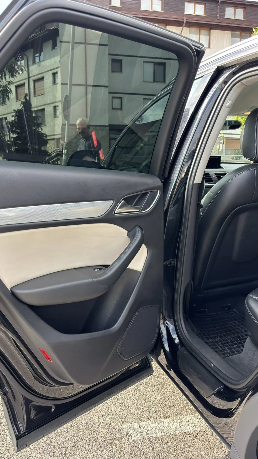 Audi Q3, снимка 9 - Автомобили и джипове - 56038812