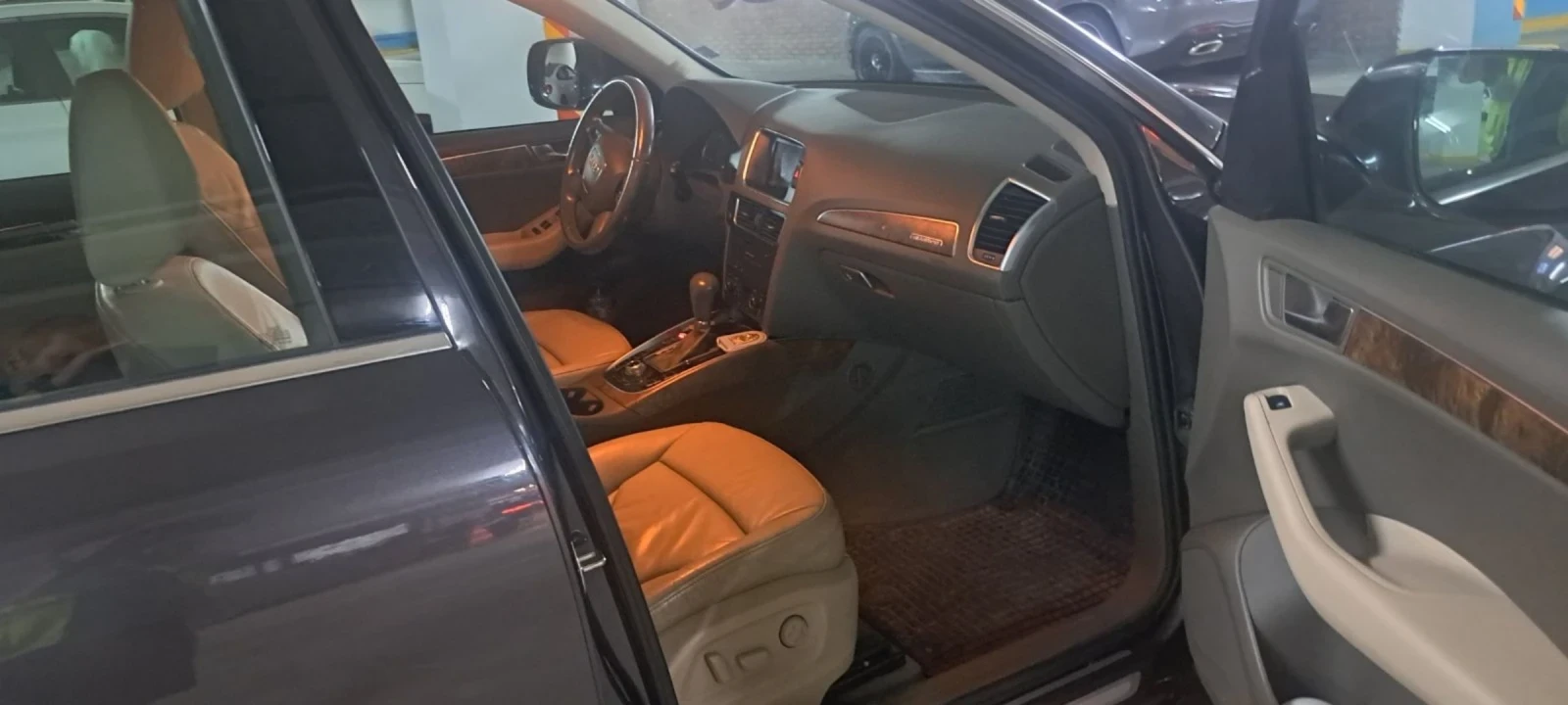 Audi Q5, снимка 7 - Автомобили и джипове - 56369414