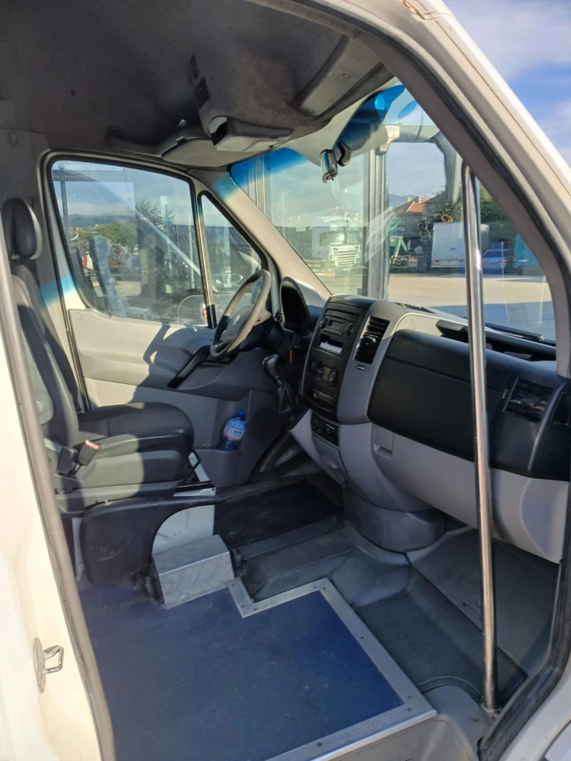 VW Crafter, снимка 5 - Бусове и автобуси - 47263572