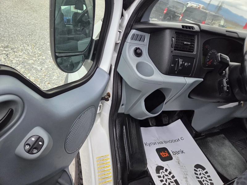 Ford Transit 2.2 TDCi, Товаропътник, 5 местен, Климатик, снимка 12 - Бусове и автобуси - 53286373