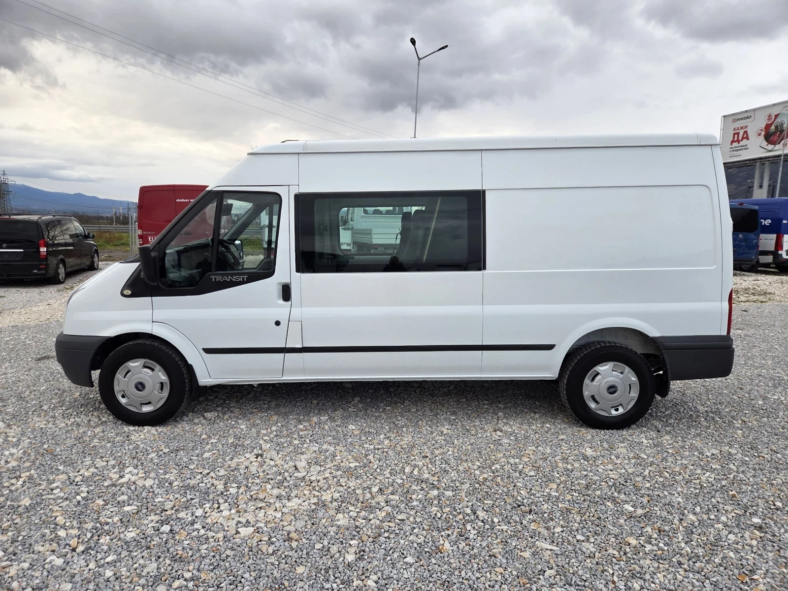Ford Transit 2.2 TDCi, Товаропътник, 5 местен, Климатик - изображение 2