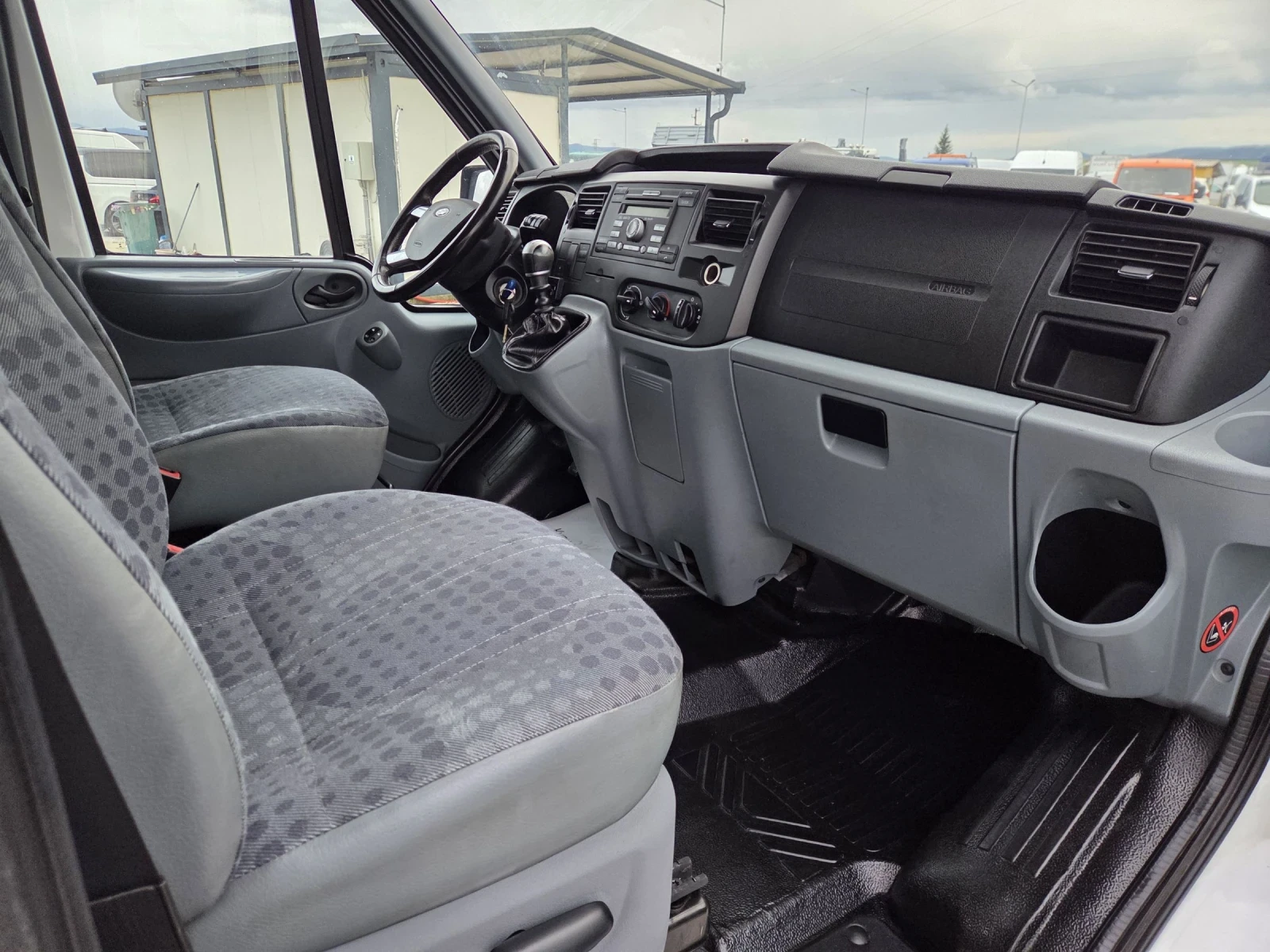 Ford Transit 2.2 TDCi, ������������, 5 ������, �������� | Mobile.bg � ����������� 13