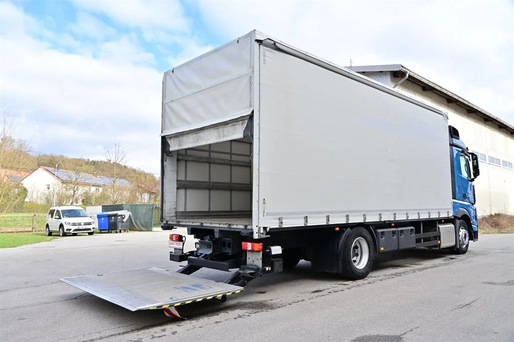 Mercedes-Benz Actros 1843 E6 Retarder борд 2t теглич 2, 8m, снимка 6 - Камиони - 54044952
