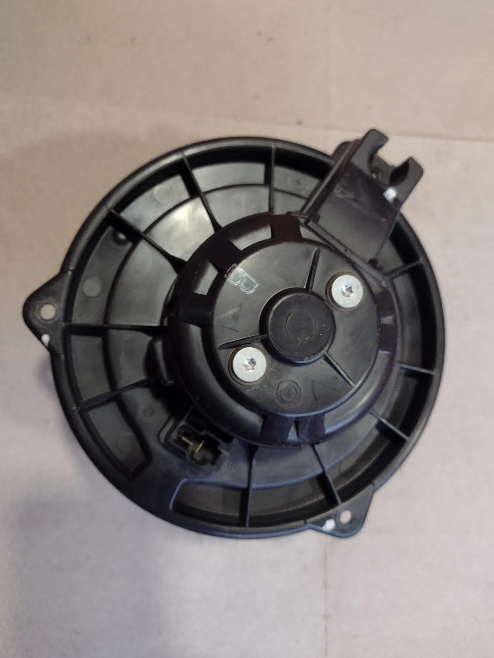 016070-0600    Toyota Avensis II  Bosch 0130101602 | Mobile.bg   4