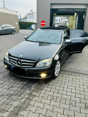 Mercedes-Benz C 320 
