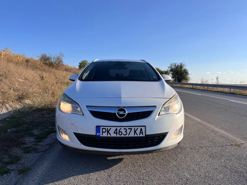 Opel Astra J, снимка 6 - Автомобили и джипове - 47334707