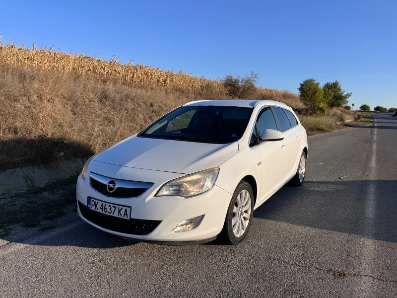 Opel Astra J, снимка 5 - Автомобили и джипове - 47334707