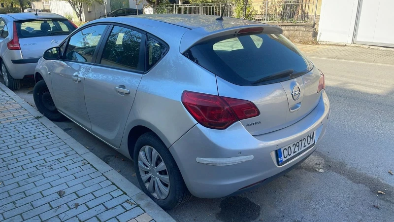 Opel Astra 1.6 , снимка 5 - Автомобили и джипове - 47758681