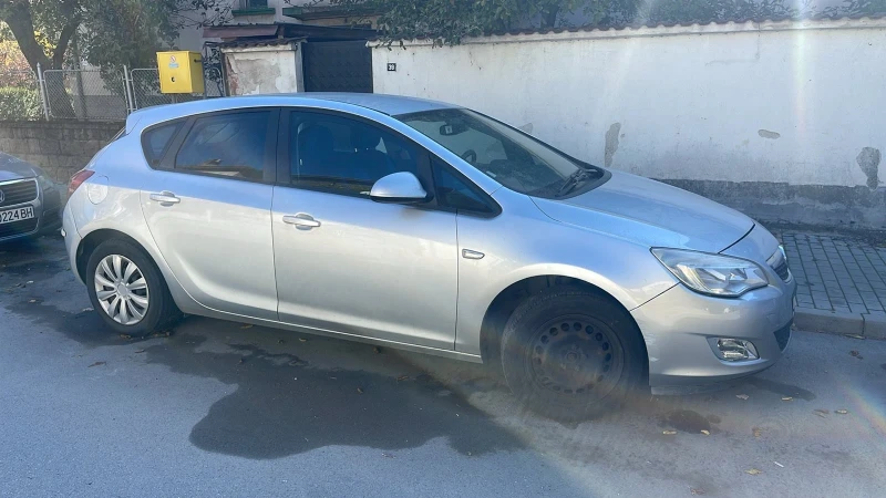 Opel Astra 1.6 , снимка 2 - Автомобили и джипове - 47758681