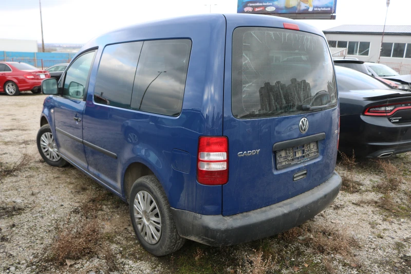 VW Caddy 1.6 TDI, снимка 6 - Автомобили и джипове - 48949034