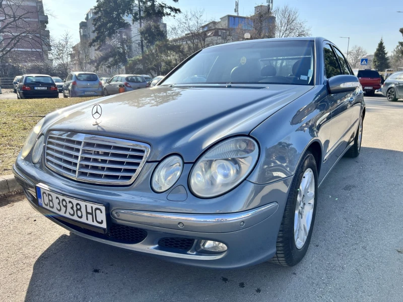 Mercedes-Benz E 220, снимка 1 - Автомобили и джипове - 49362001