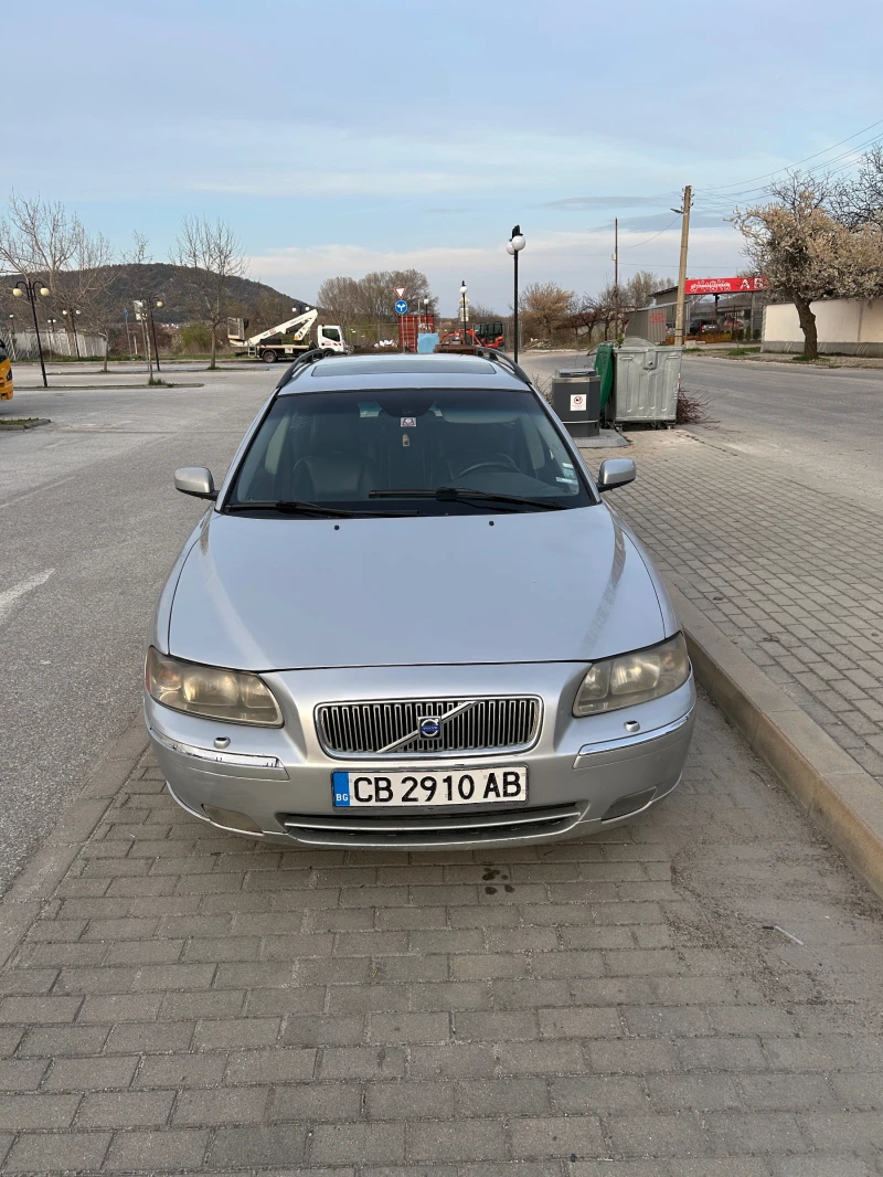 Volvo V70 D5 AWD, снимка 4 - Автомобили и джипове - 51512726