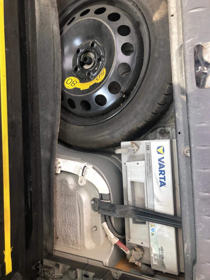 Volvo V70 D5 AWD, снимка 12 - Автомобили и джипове - 51512726