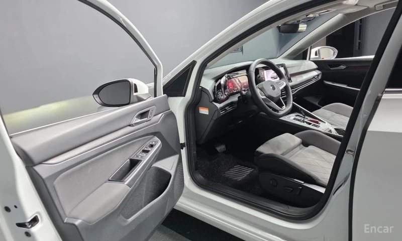 VW Golf, снимка 10 - Автомобили и джипове - 52699093