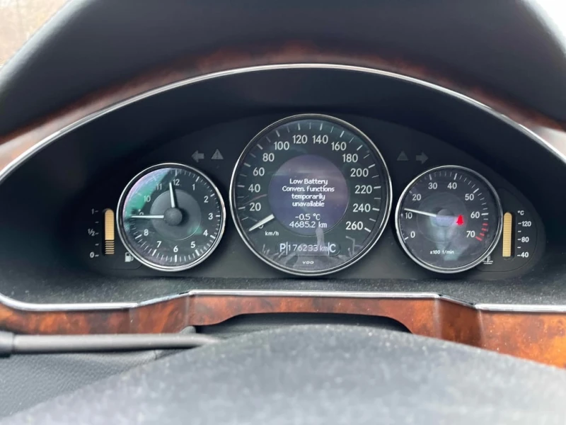 Mercedes-Benz CLS * 5.0L * CARFAX * ЦЕНА ДО БГ, снимка 8 - Автомобили и джипове - 52857545