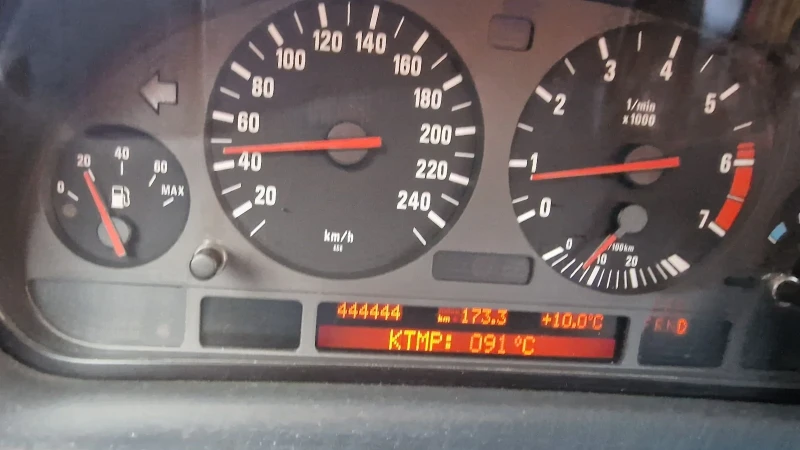 BMW 740 740i, снимка 13 - Автомобили и джипове - 53030042